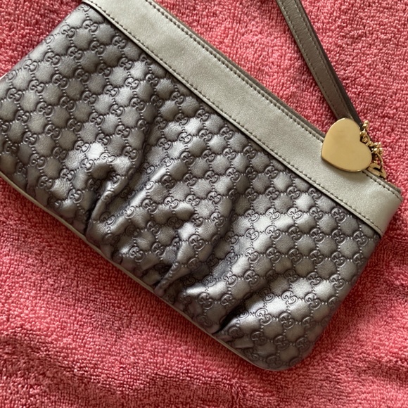 Authentic Gucci wristlet - Picture 2 of 6